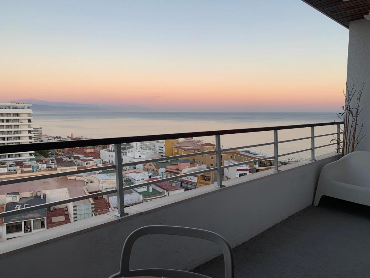 Ferienwohnung Oasis Sea & Sky - La Nogalera Torremolinos Exterior foto