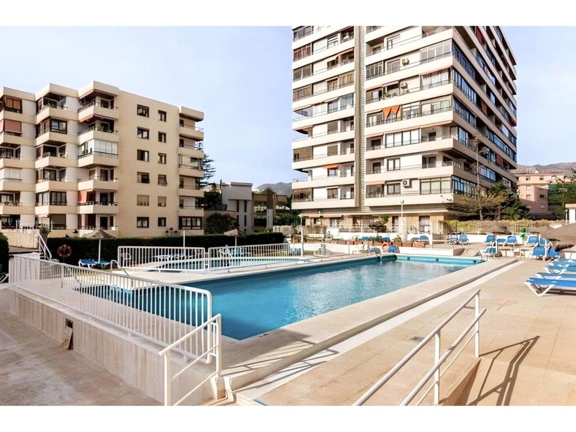Ferienwohnung Oasis Sea & Sky - La Nogalera Torremolinos Exterior foto