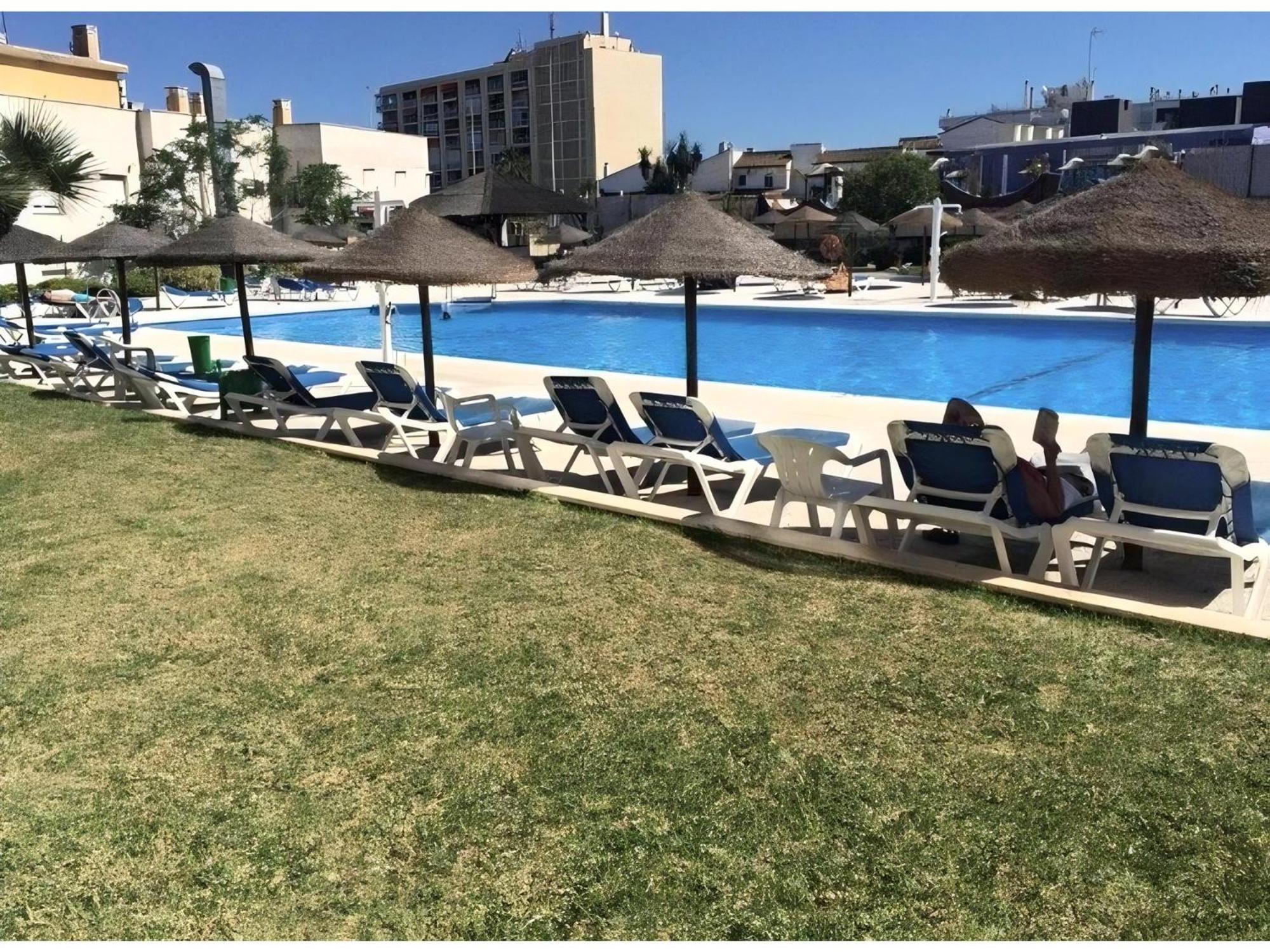 Ferienwohnung Oasis Sea & Sky - La Nogalera Torremolinos Exterior foto